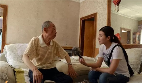 富士康转向美国制造 或与苹果在美合建显示屏工厂